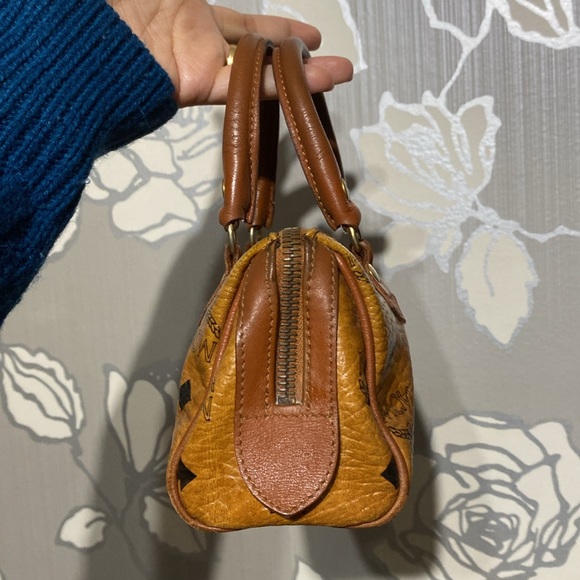 Mcm mini Boston- Germany -Authentic ✅Well used condition -firm in price . - Picture 3 of 16